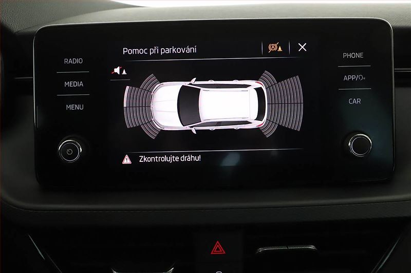 Škoda Kamiq (2023) Ambition 1.0 TSI - fotka 10 z 17