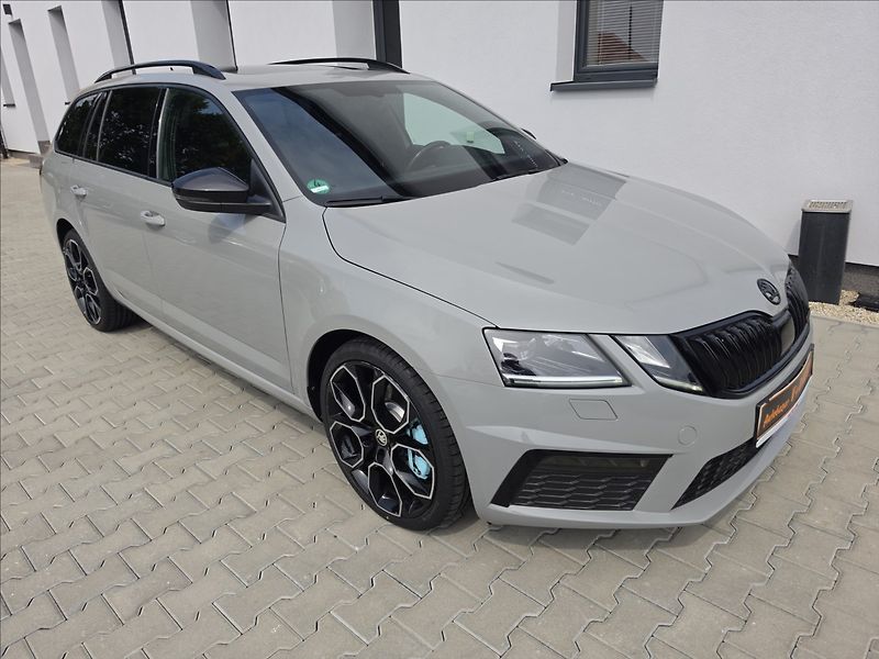 Škoda Octavia III 2,0 TSi 180KW RS Panorama - fotka 4 z 44