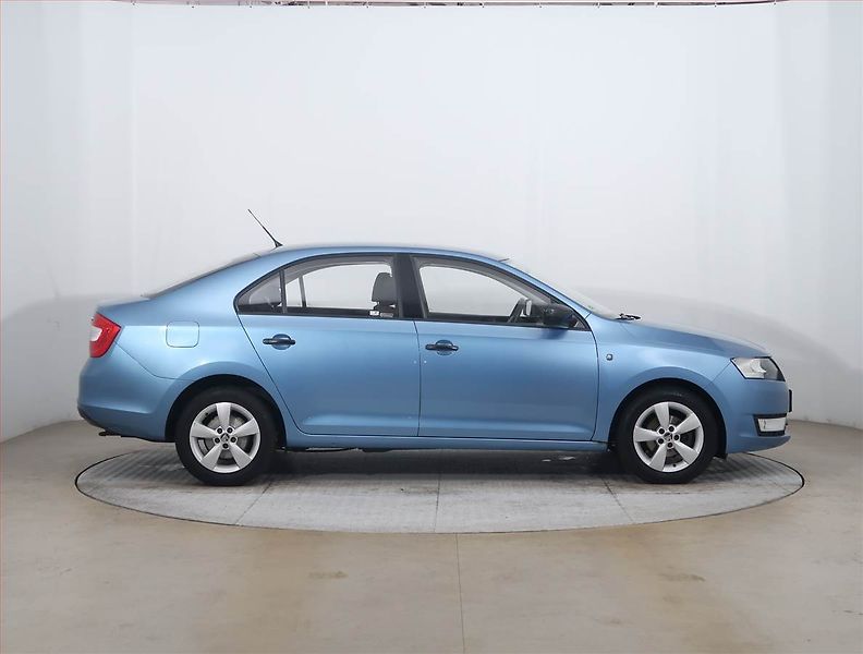 Škoda Rapid (2013) 1.2 TSI, ČR,1.maj - fotka 6 z 16