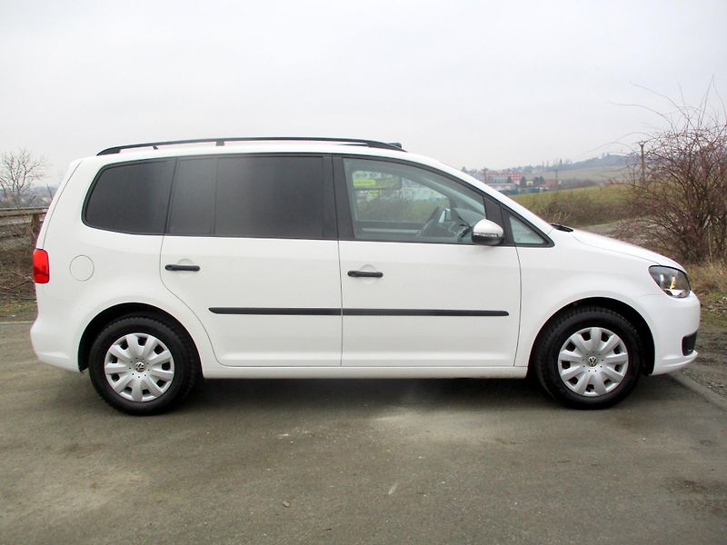 Volkswagen Touran 1.2TSi 77kW TL*L+Z PNEU*VÝHŘEV - fotka 6 z 39