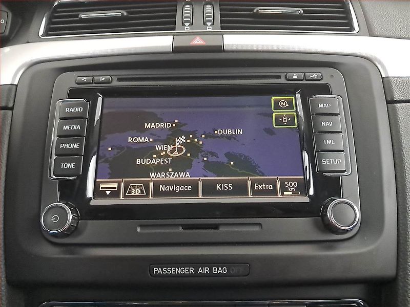 Škoda Superb (2012) 2.0 TDI, 4X4, Navi, Xenony - fotka 13 z 22