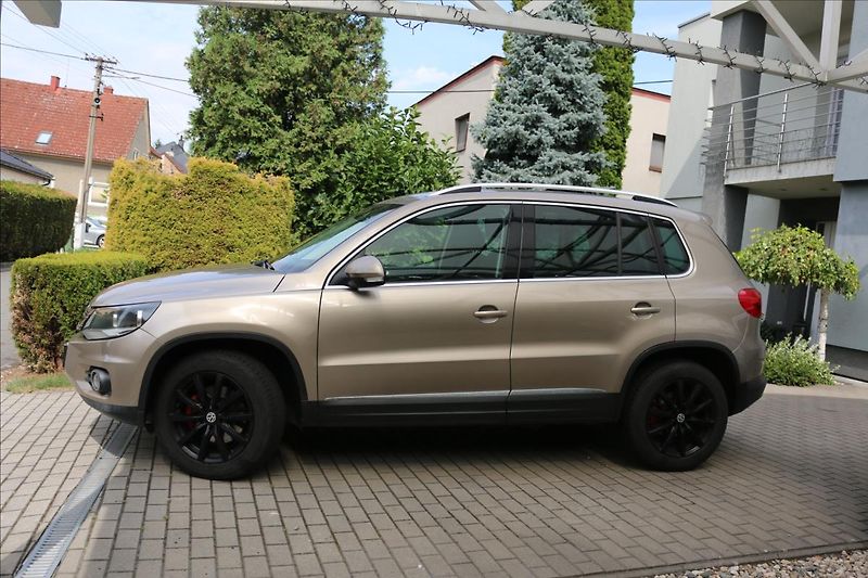 Volkswagen Tiguan 2,0 4x4, ČR, TAŽNÉ - fotka 6 z 25