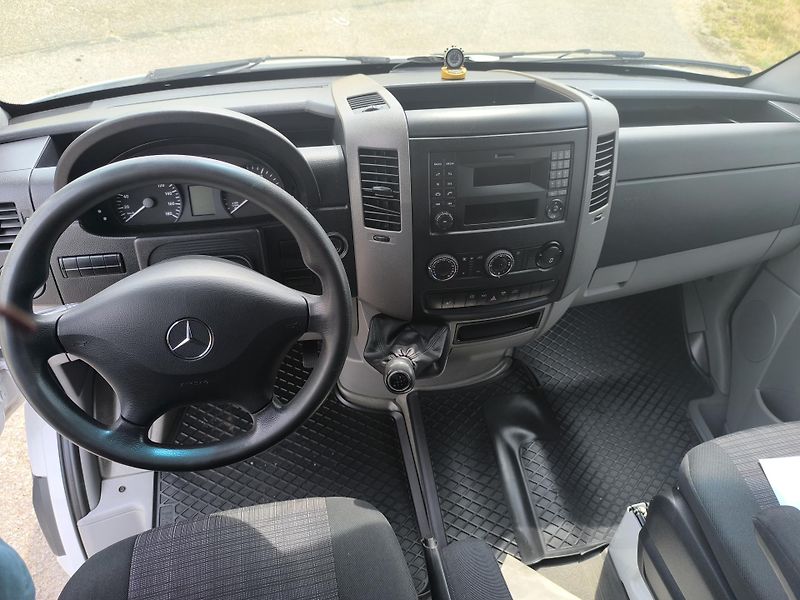 Mercedes-Benz Sprinter (2015) 2.2 DOLOŽENÉ KM - fotka 21 z 30