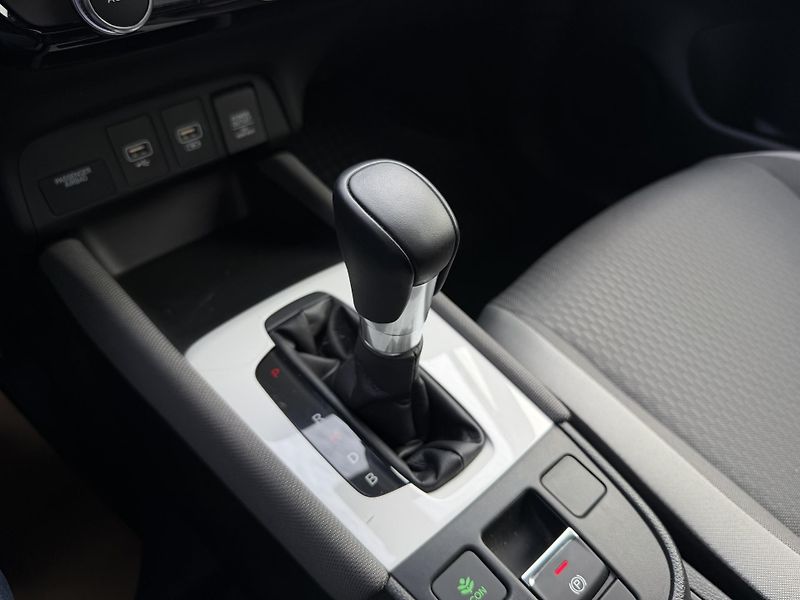 Honda Jazz 1.5 e:HEV Executive CVT - fotka 16 z 25