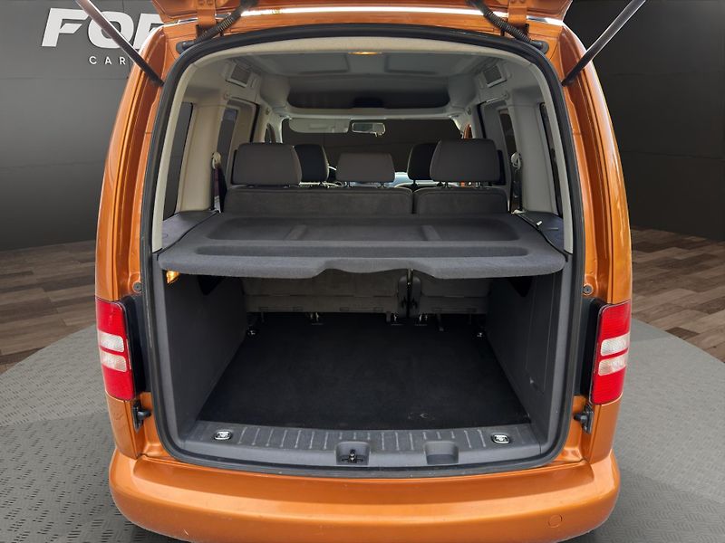 Volkswagen Caddy (2014) - fotka 21 z 27