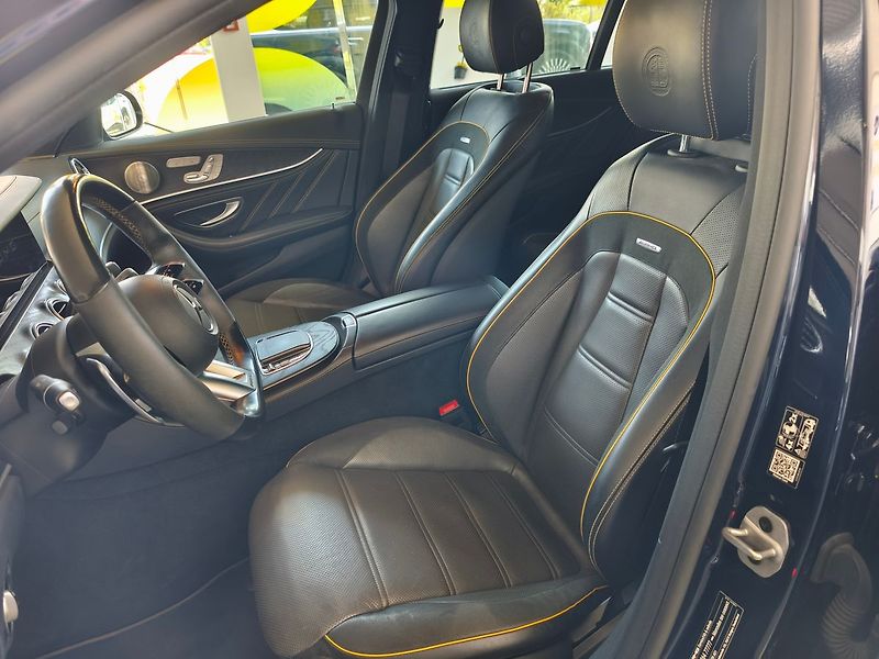 Mercedes-Benz Třídy E 4MATIC PERFORMENS - fotka 10 z 24