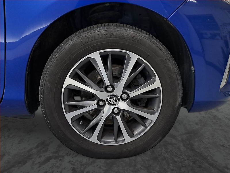 Toyota Yaris (2019) 1.5 Dual VVT-i, Serv.kniha - fotka 14 z 16