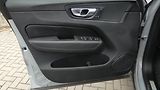 Volvo XC60 B4 mHEV AWD Plus Dark - náhled 8