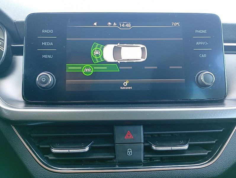 Škoda Scala (2019) 1.5 TSI Style LED tažné - fotka 27 z 35