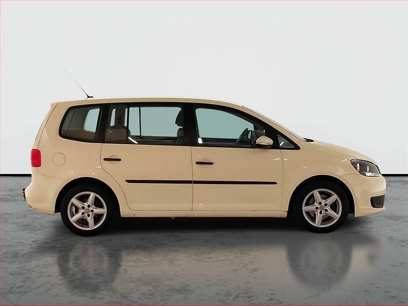 Volkswagen Touran (2011) 1.6 TDI, po STK, Tažné - fotka 6 z 17