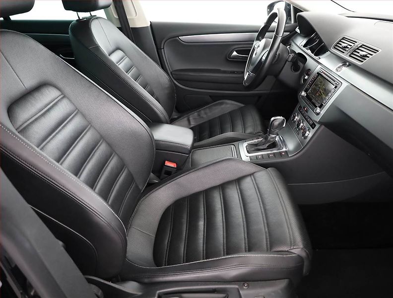 Volkswagen CC (2012) 2.0 TDI, Automat, Serv.kniha - fotka 7 z 20