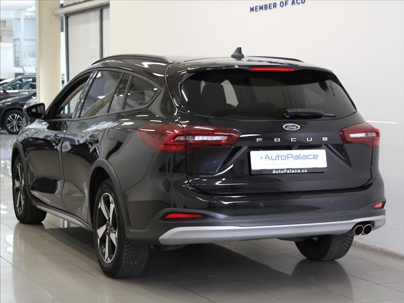 Ford Focus 1,0 EB 155k. AT Active 9770km! - fotka 3 z 23