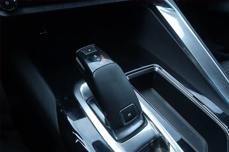Peugeot 3008 (2017) 1.2 PureTech, Automat - fotka 13 z 23