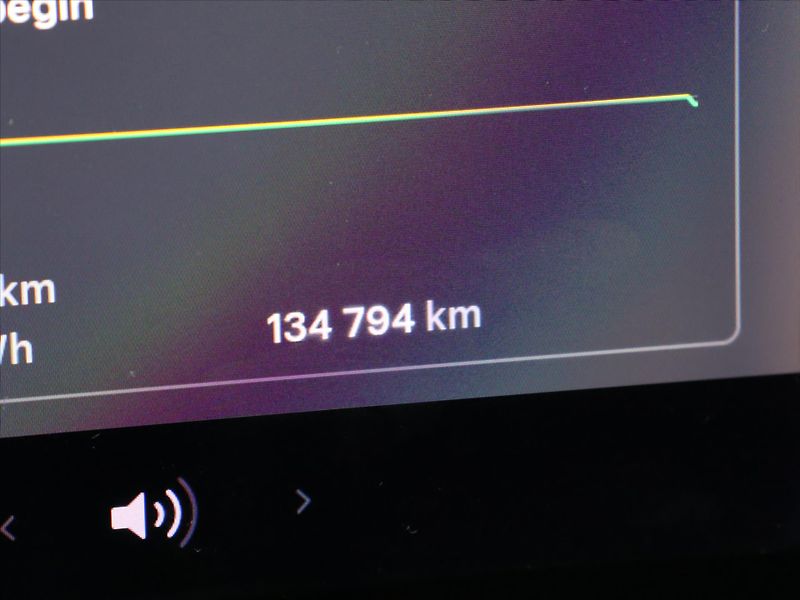 Tesla Model 3 Std Range Plus 52kWh - fotka 17 z 27