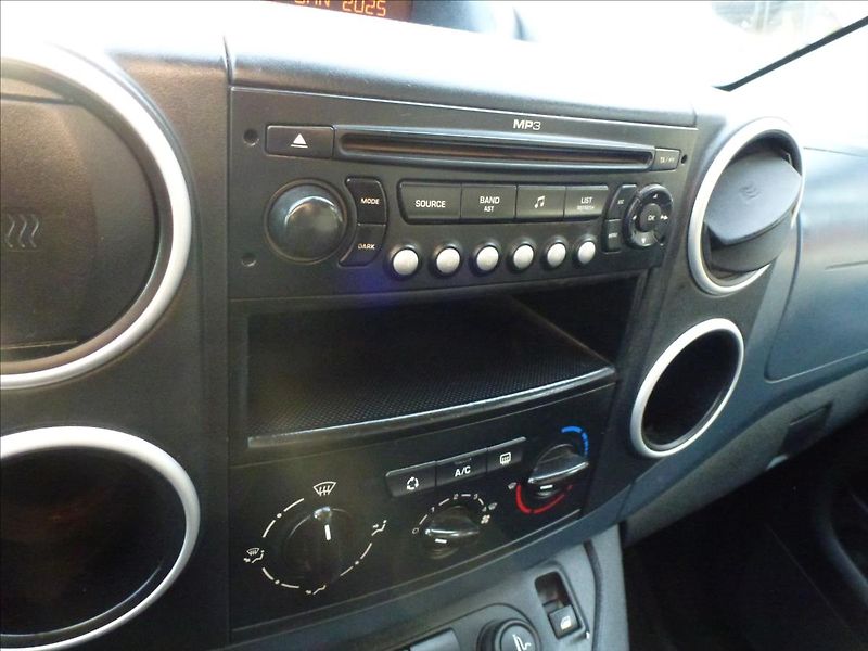Peugeot Partner Tepee 1,6 TeePee HDI 92 k Active - fotka 29 z 44