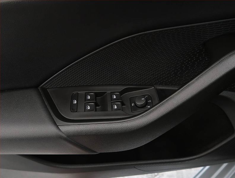 Škoda Octavia (2023) Ambition 2.0 TDI, ČR,1.maj - fotka 24 z 24
