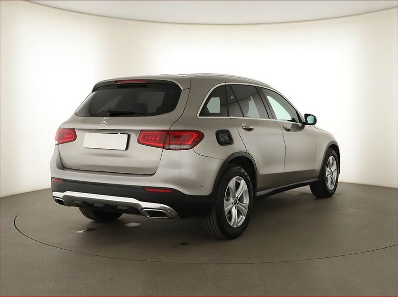 Mercedes-Benz GLC (2020) 200 4MATIC - fotka 5 z 17