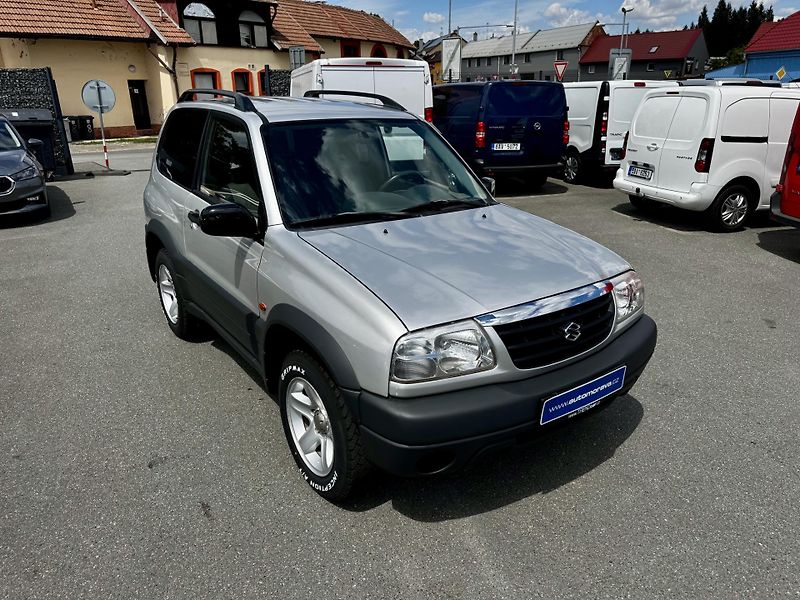 Suzuki Grand Vitara (2005) 1.6i 69 kw 4x4 - fotka 4 z 23