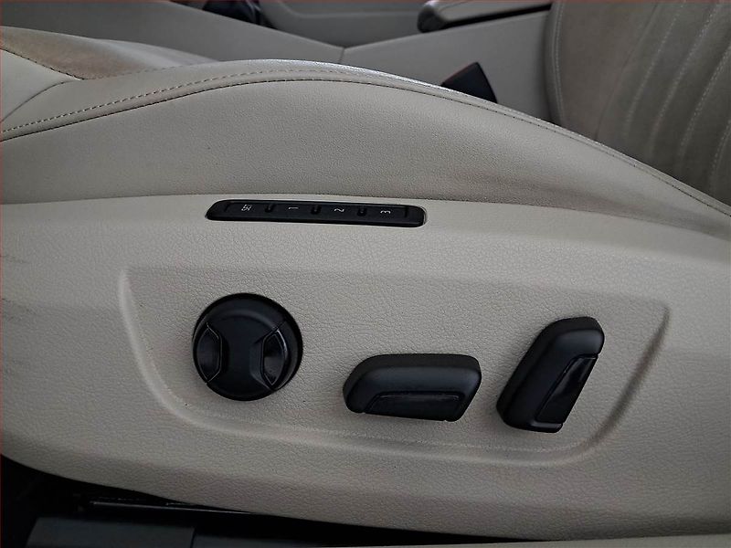 Škoda Superb (2015) Style 2.0 TDI, Kůže, Navi - fotka 19 z 19
