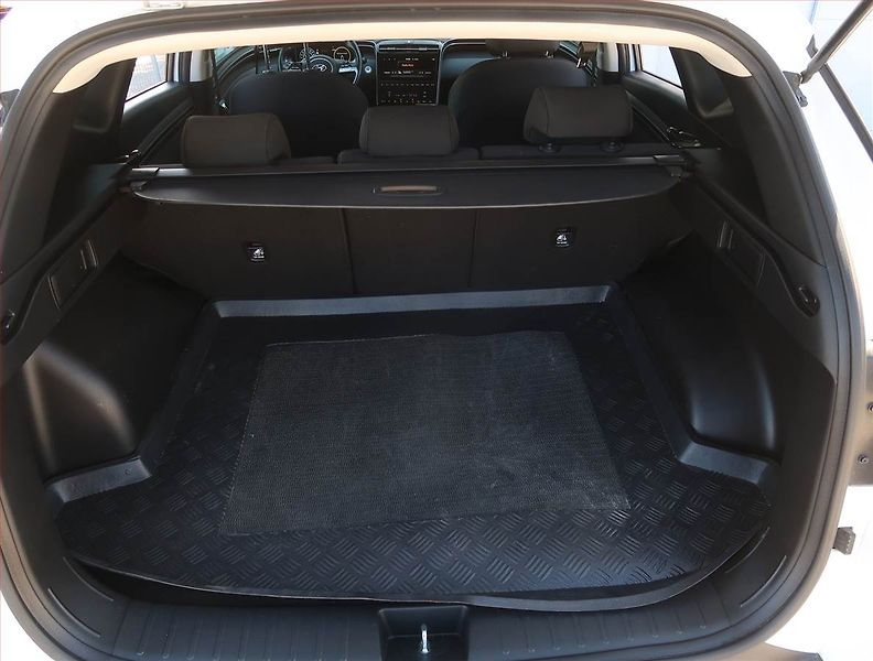 Hyundai Tucson (2021) 1.6 CRDi 48V MHEV - fotka 14 z 20