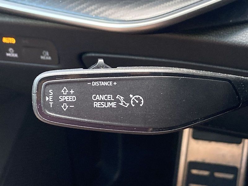 Škoda Superb (2025) Combi 2.0 TDI 4x4 DSG Sportlin - fotka 21 z 38