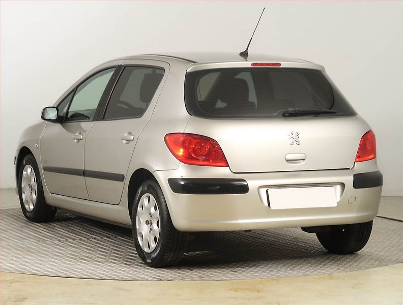 Peugeot 307 (2007) 1.6 16V, nová STK, servisované - fotka 4 z 16