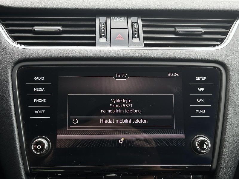 Škoda Octavia Combi 1.0TSi DSG Smartlink 2Z. - fotka 24 z 38