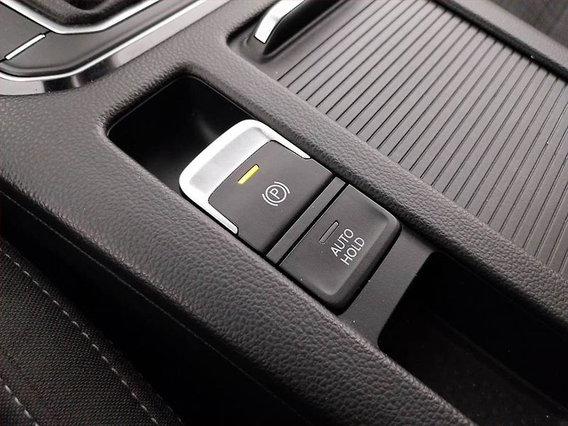 Volkswagen Passat (2019) 1.5 TSI, Tempomat - fotka 19 z 24