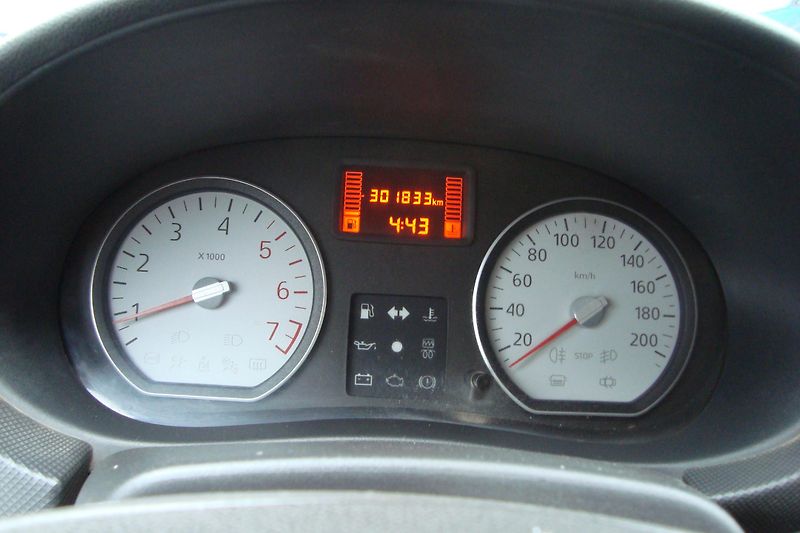 Dacia Logan (2009) 1.5 DCi - fotka 41 z 44