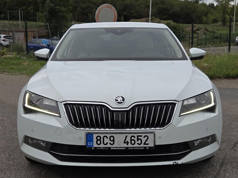 Škoda Superb L&K možné i na splátky VŠEM!  - fotka 2 z 12