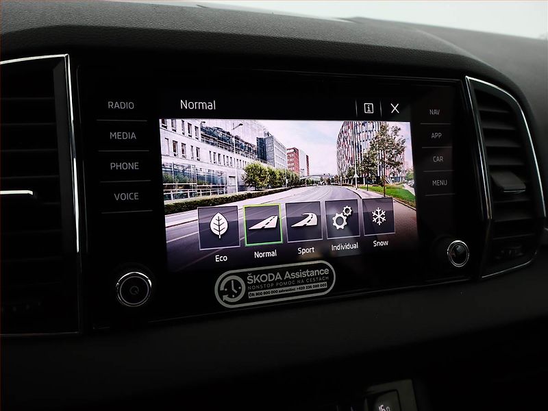 Škoda Karoq (2019) Style 2.0 TDI - fotka 16 z 22