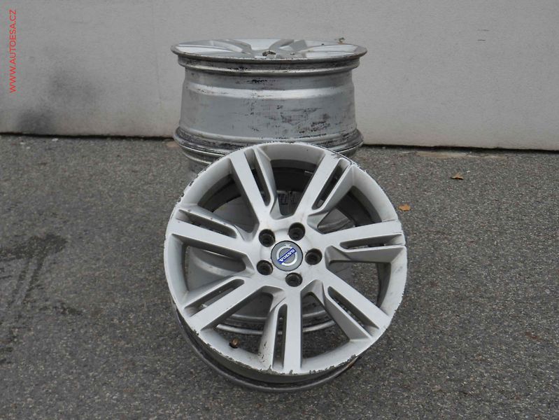 Volvo V60 (2013) 2.0D, ČR, AT - fotka 17 z 17