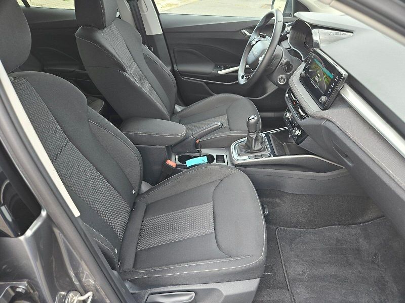 Škoda Fabia (2025) SELECTION TSI 70/1.0 M5F - fotka 12 z 27