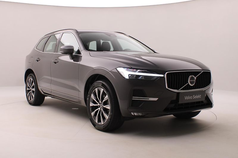 Volvo XC60 B5 AWD CORE AUT REZERVACE - fotka 15 z 52
