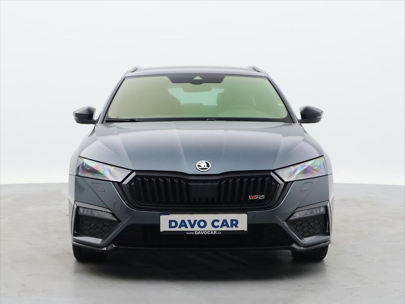 Škoda Octavia 2,0 TSI RS 180kW CZ DPH - fotka 2 z 32