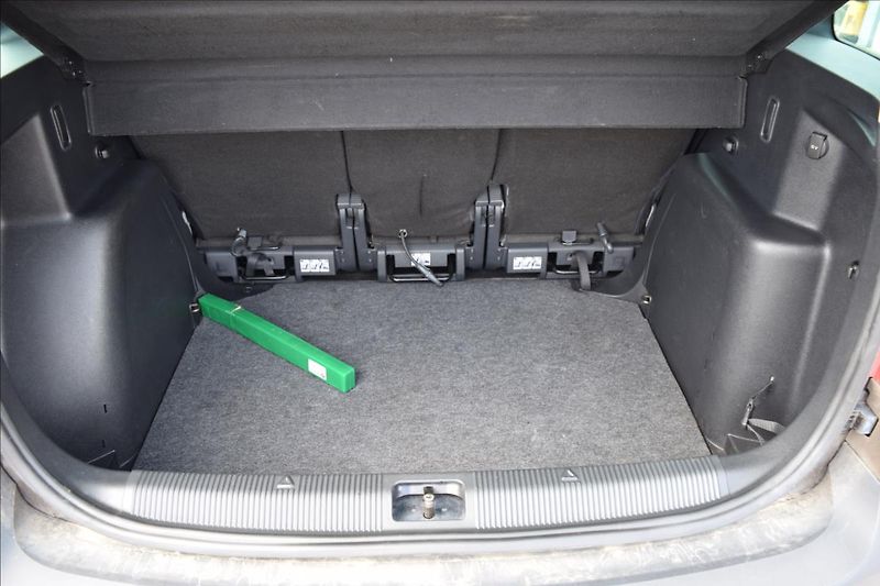 Škoda Yeti 1,2 TSI 77KW PO SERVISE - fotka 26 z 45