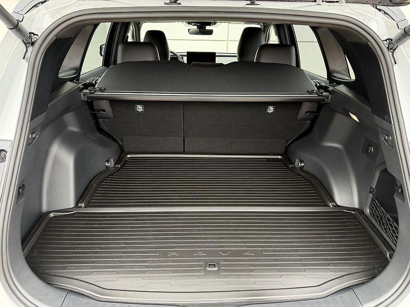 Toyota RAV4 (2026) STYLE 2,5 PHEV 4X4 AT 309k - fotka 9 z 14
