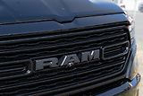 Dodge RAM (2023) 1500 5.7 HEMI V8 LIMITED/NIGHT - náhled 9
