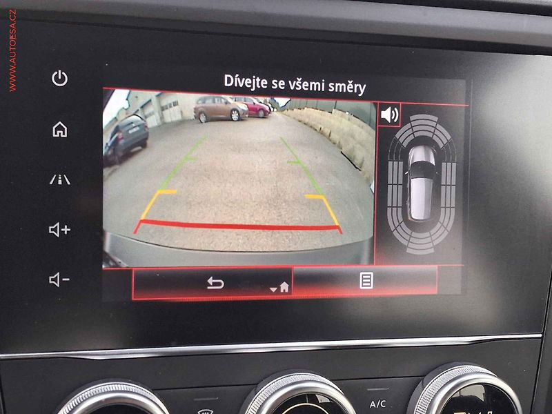 Renault Kadjar (2021) 1.3 TCe, Limited, AT, kamera - fotka 19 z 19