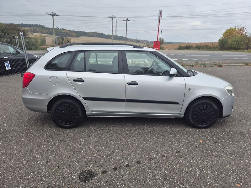 Škoda Fabia 1.4i 63kW, nová STK - fotka 4 z 17