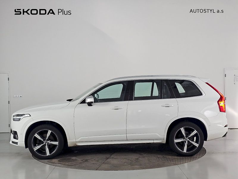Volvo XC90 (2016) 2.0D 5D 173kW R-desing - fotka 3 z 27