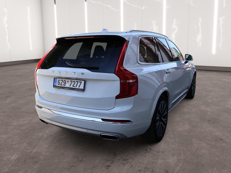 Volvo XC90 (2019) B5 AWD Inscription - fotka 4 z 21