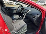 Hyundai i30 1,6 CRDi ČR ALU KAMERA 2x KOLA - náhled 10