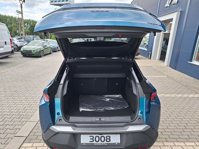 Peugeot 3008 (2026) GT Plug-in HYBRID 195 e-DCS7 - fotka 11 z 23