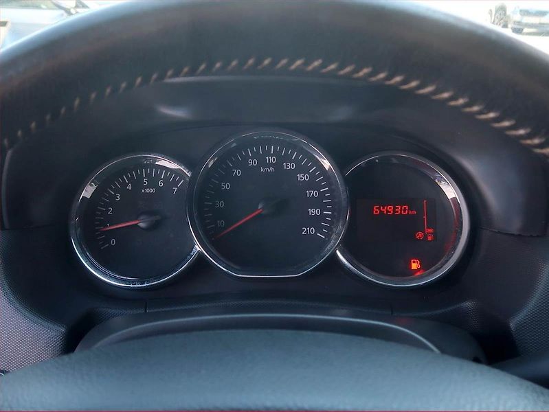 Dacia Duster (2017) Comfort 1.5 dCi, Serv.kniha - fotka 11 z 15