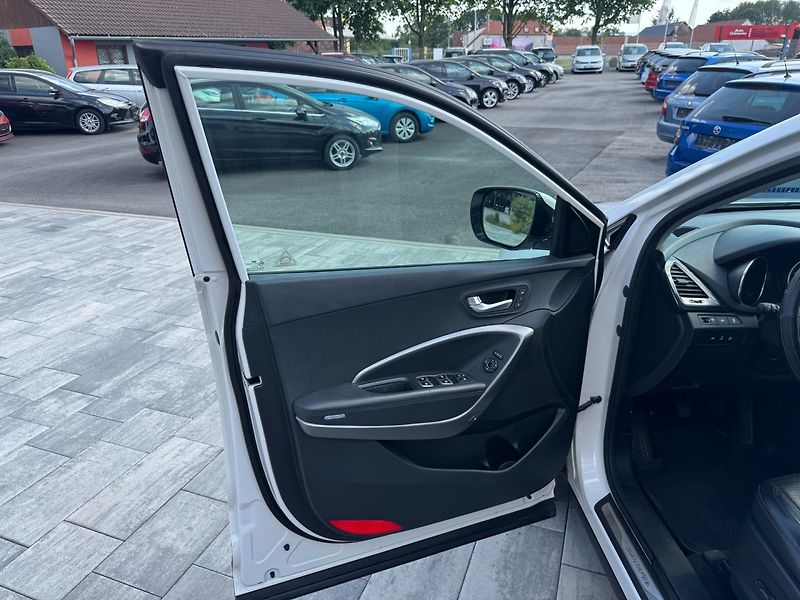 Hyundai Santa Fe (2014) 2,2 CRDI 145 Kw 4x4 - fotka 9 z 31