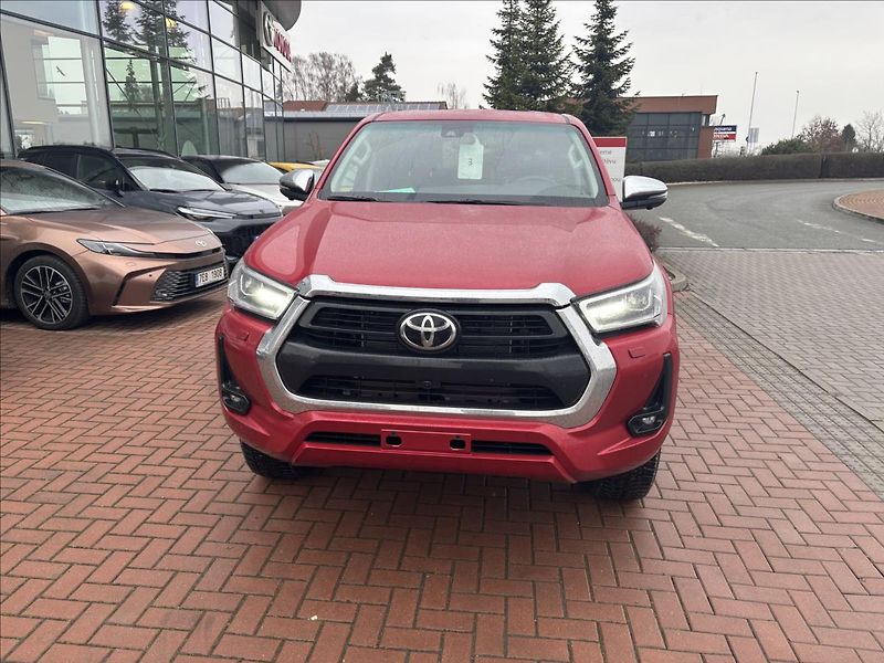 Toyota Hilux (2025) 2,8   EXECUTIVE - fotka 3 z 8