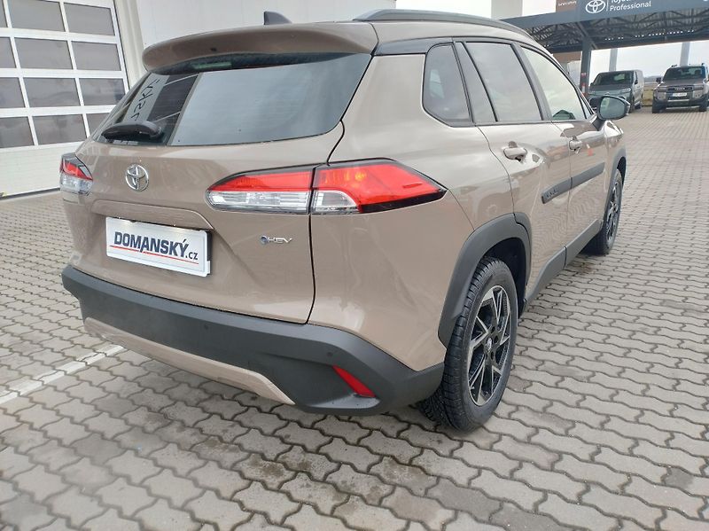 Toyota Corolla Cross (2026) 1.8 FHEV Comfort Business+ - fotka 5 z 17