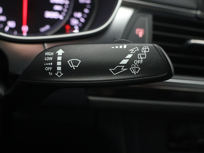 Audi A6 Allroad 3.0 TDI 230kW Quattro CZ - fotka 19 z 33