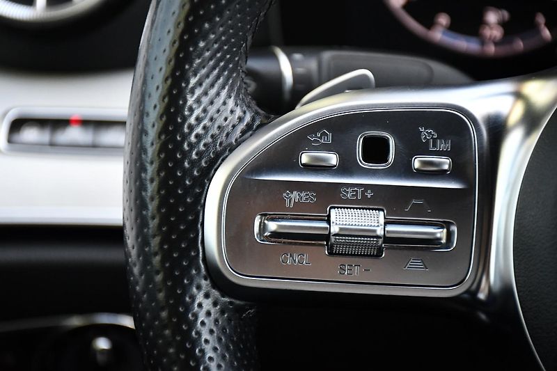 Mercedes-Benz CLS 350D AMG 4MATIC - fotka 23 z 43